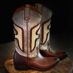 FRYE NWT and Box Billy Underlay Pull-On Boots